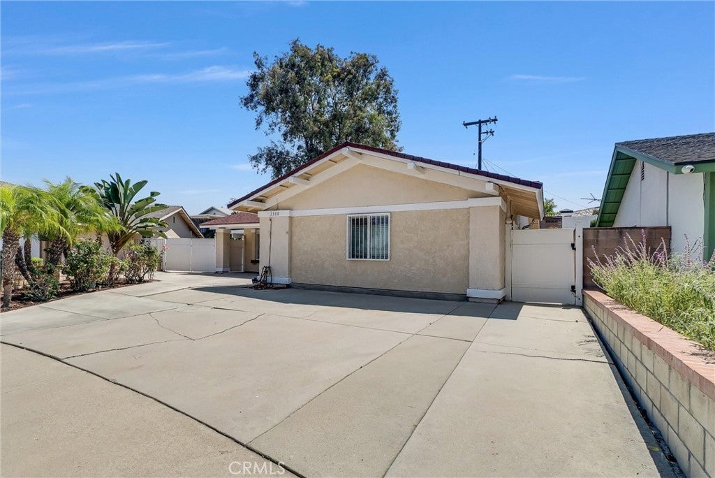 1300 Camerons AVE, Rowland Heights CA 91748