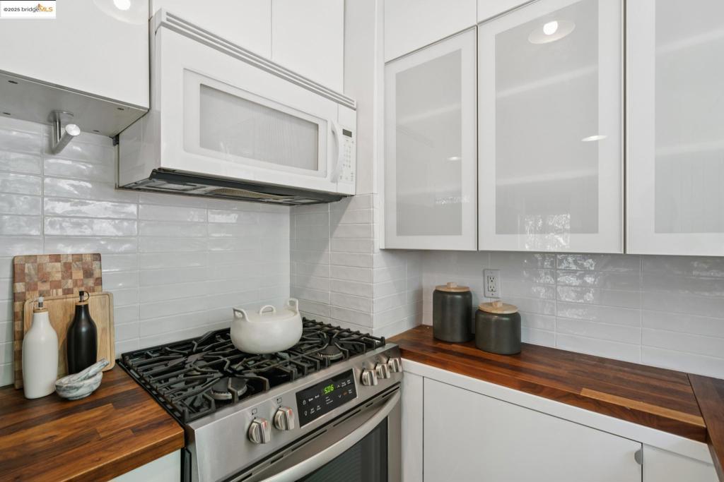 MONTCLAIR - Residential