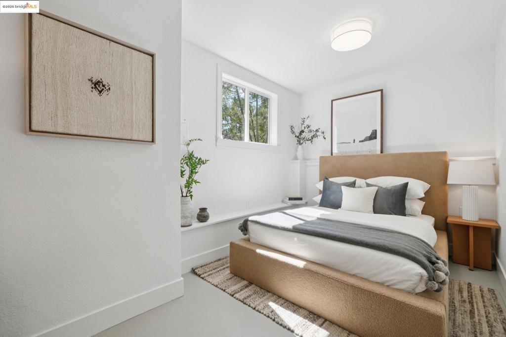 MONTCLAIR - Residential