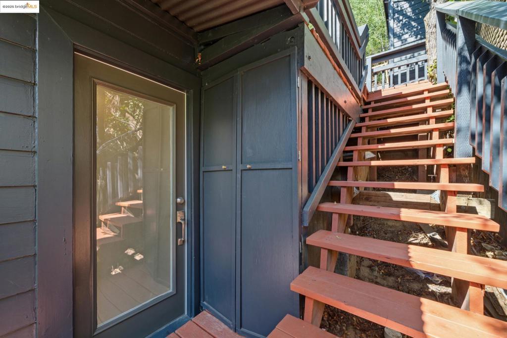 MONTCLAIR - Residential