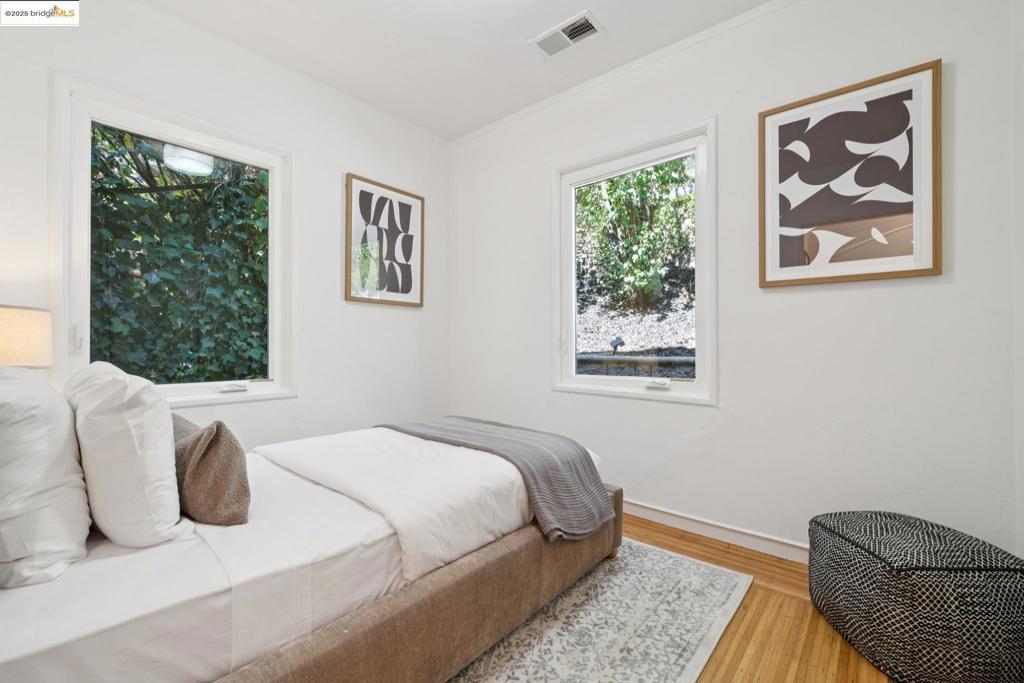 MONTCLAIR - Residential