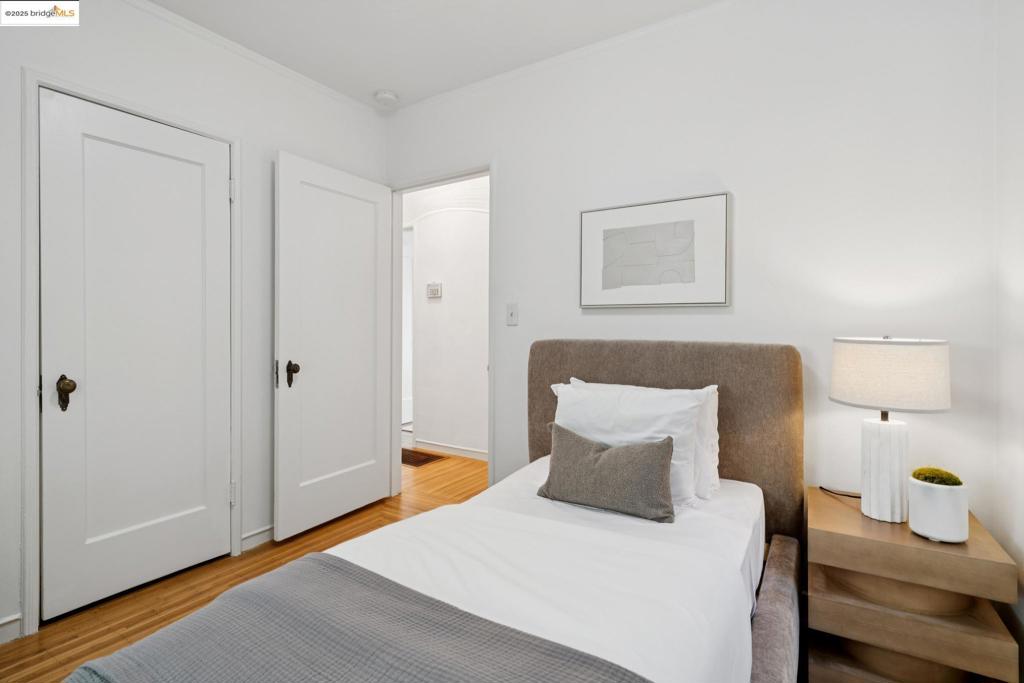 MONTCLAIR - Residential