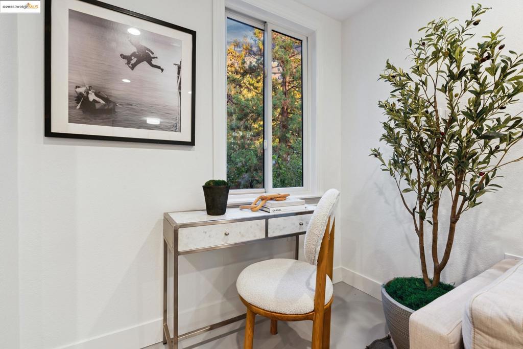 MONTCLAIR - Residential