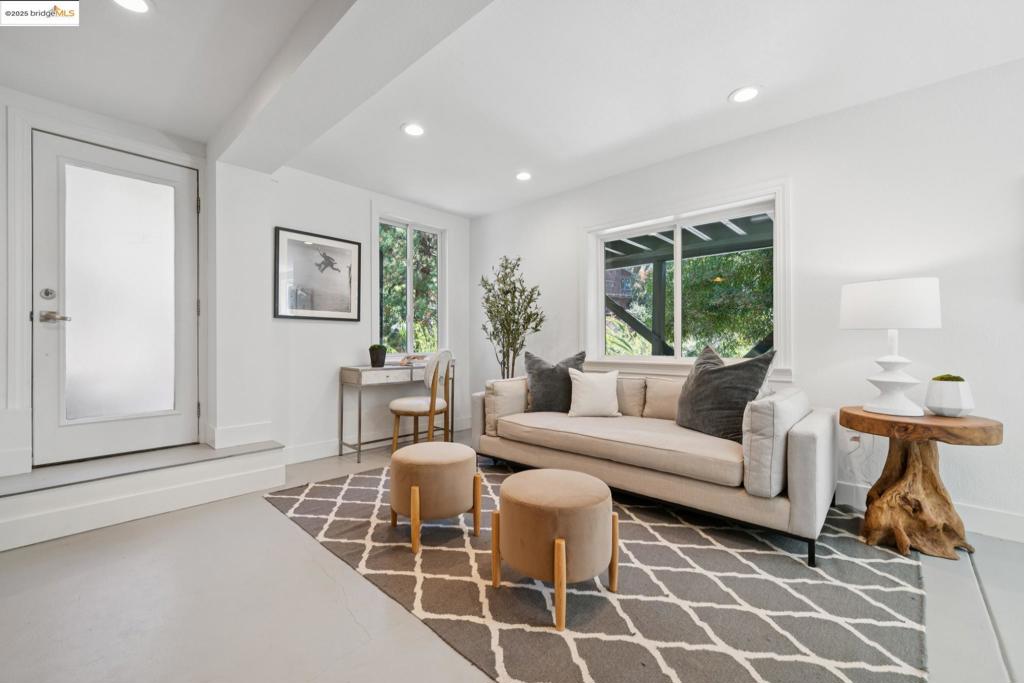 MONTCLAIR - Residential