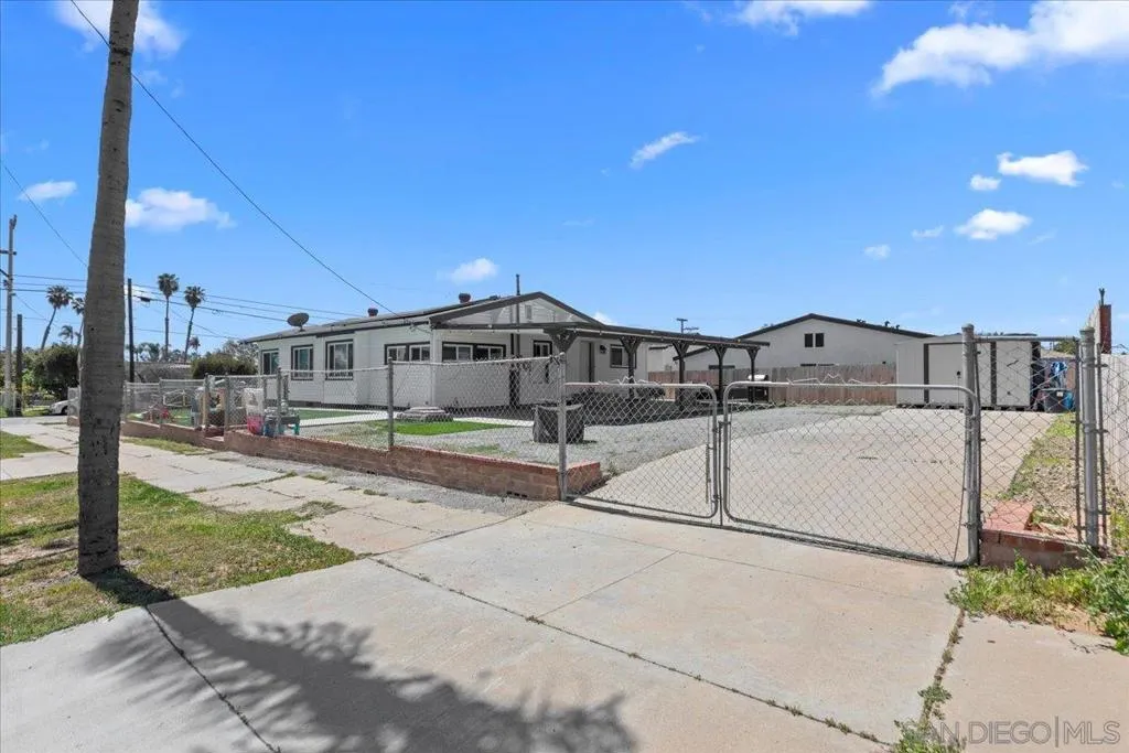 National City, California 91950, United States, 3 Bedrooms Bedrooms, ,1 BathroomBathrooms,Residential,Active,183507