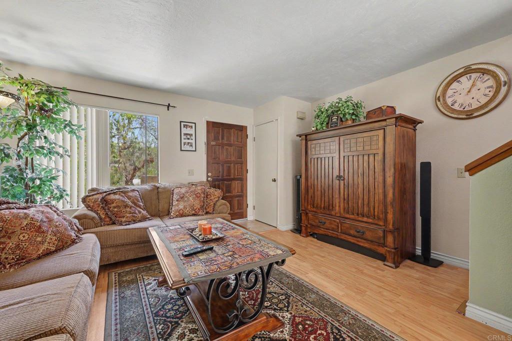 2728 Ariane Dr 52