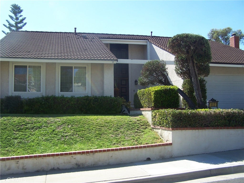 1801 Via Palomares