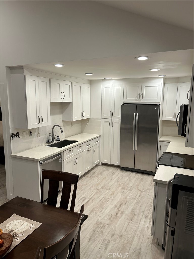 The Lakes (TLK) - Residential