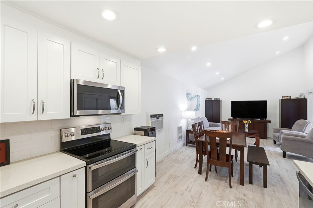 The Lakes (TLK) - Residential