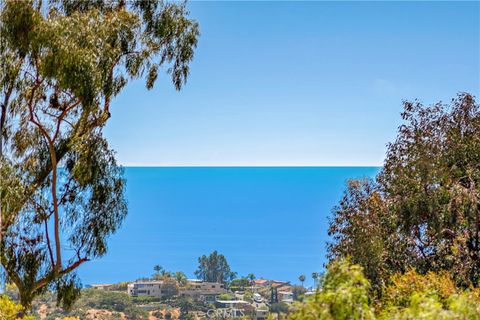 Photo of 21542 Anns Lane, Laguna Beach, CA 92651 (MLS # LG25150905) Photo of 21542 Anns Lane, Laguna Beach, CA 92651 (MLS # LG25150905)