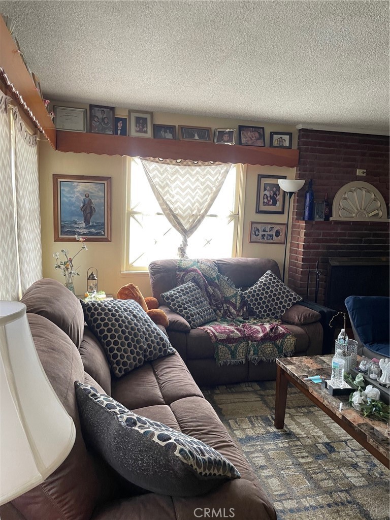 1017 Avenida De Pio Pico