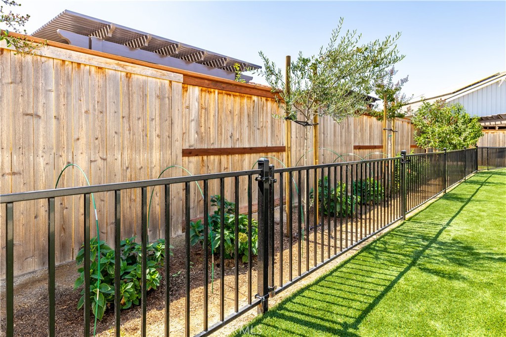 Vintage - Residential