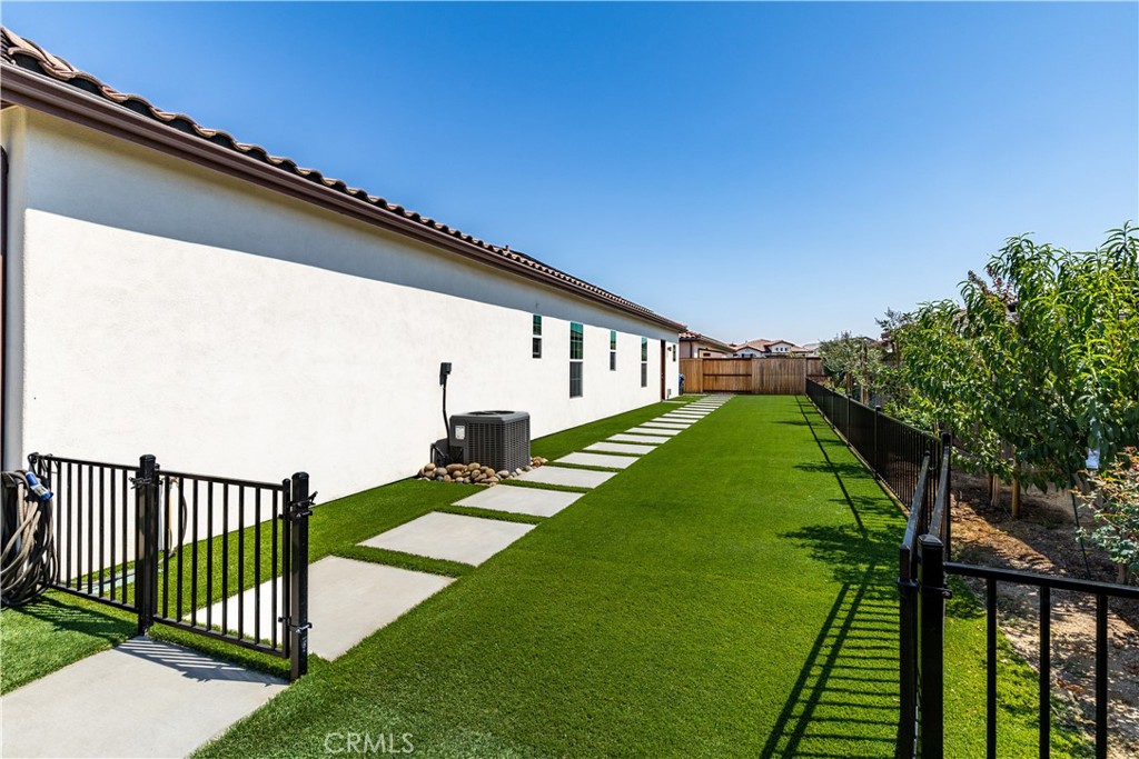 Vintage - Residential