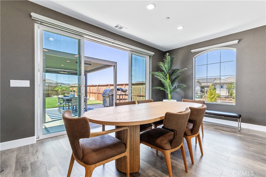 Vintage - Residential