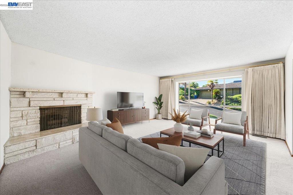 1356 Scenicview Dr