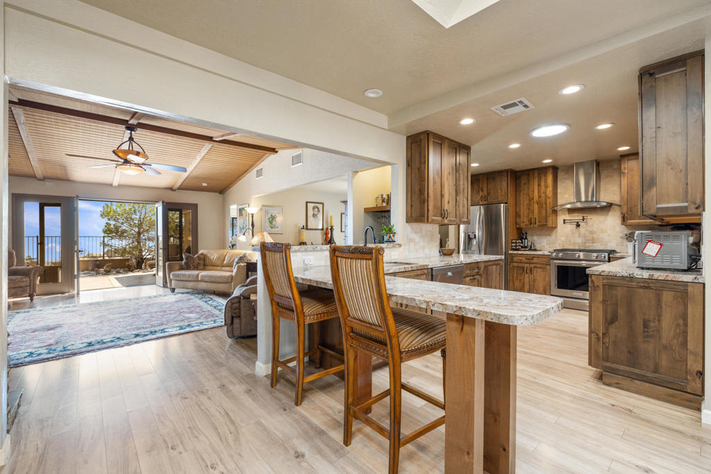 Pinyon Crest - Residential