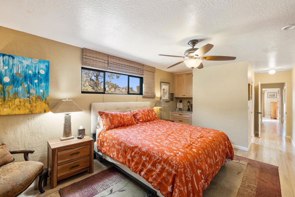 Pinyon Crest - Residential