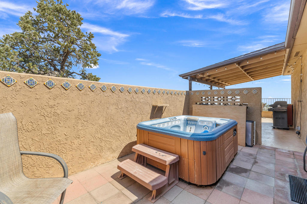 Pinyon Crest - Residential