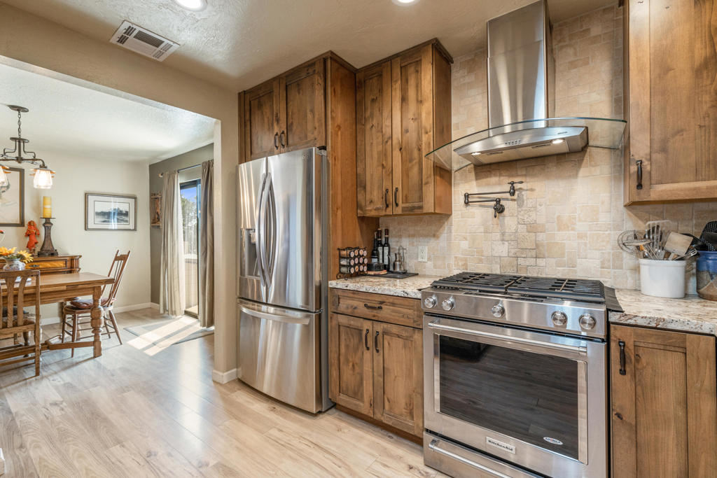 Pinyon Crest - Residential