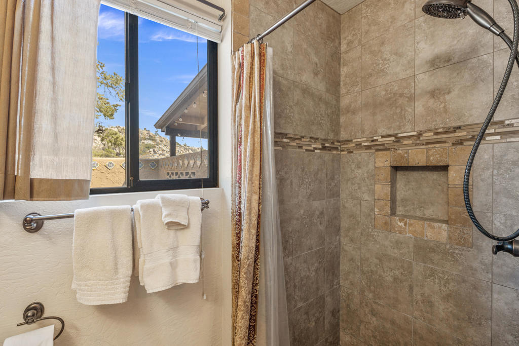 Pinyon Crest - Residential