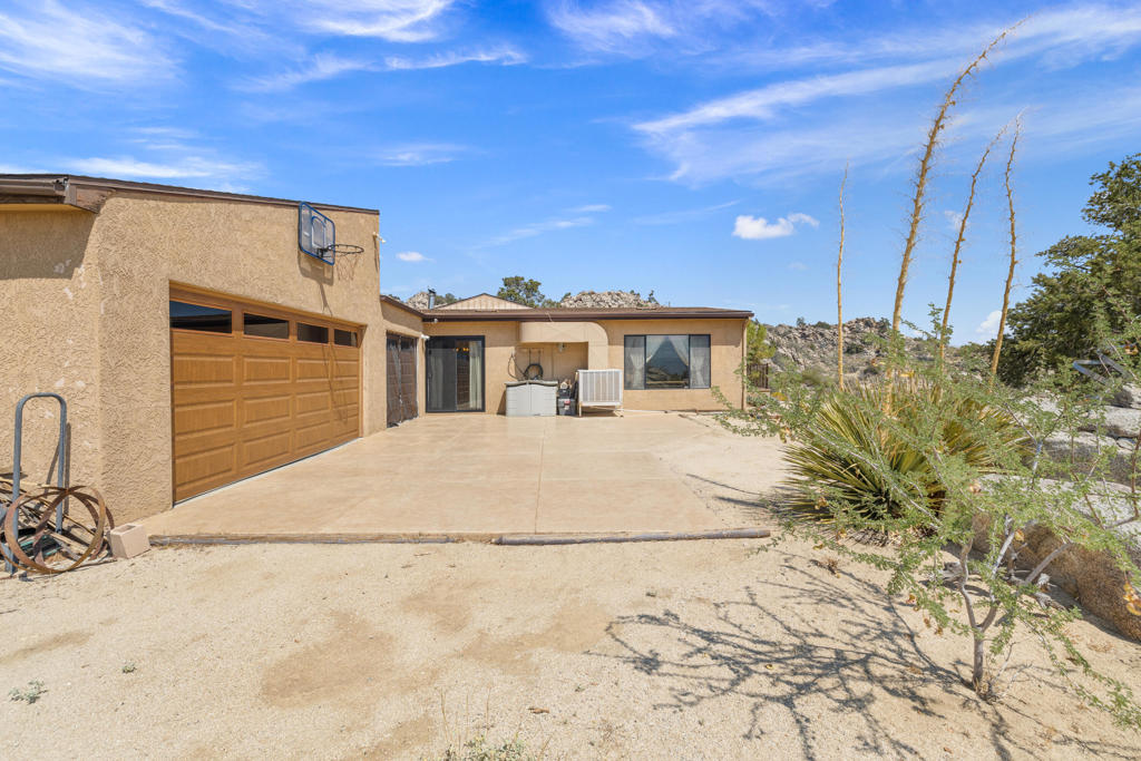 Pinyon Crest - Residential