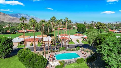 Photo of 48 Palma Dr, Rancho Mirage, CA 92270 (MLS # OC26074948)