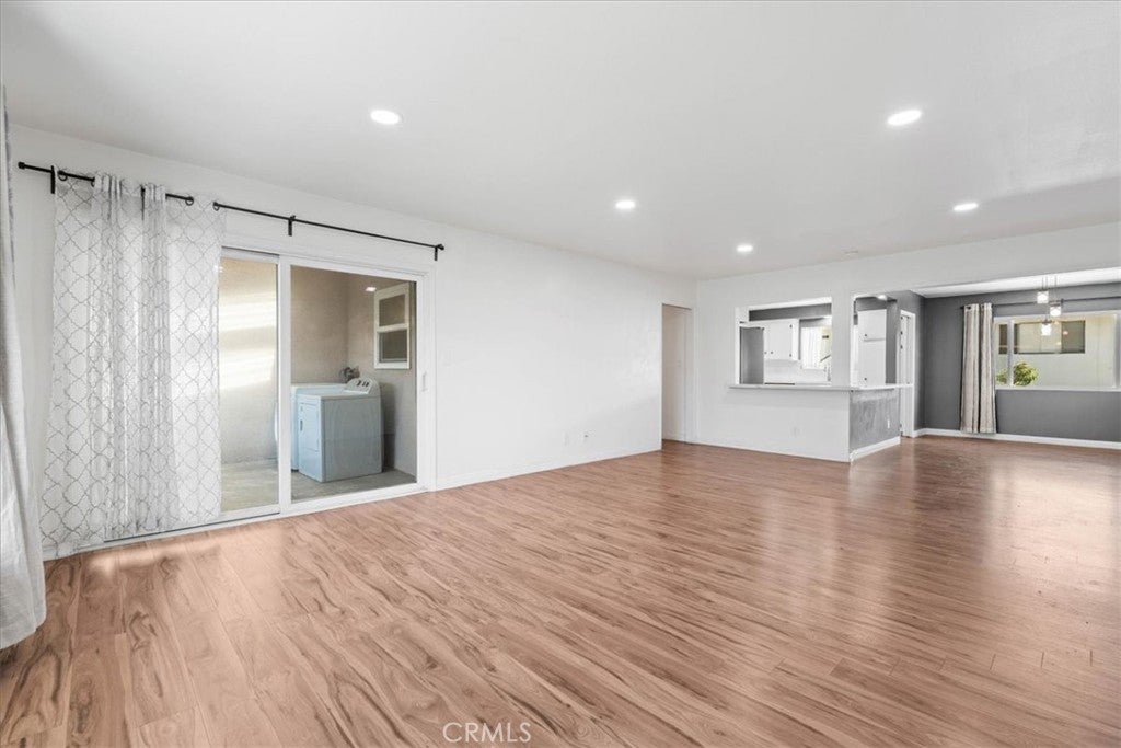 2018 Las Vegas Avenue 4