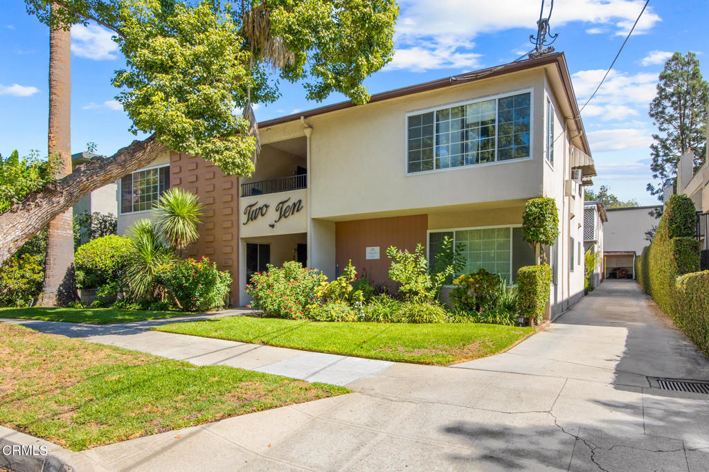 210 S Catalina Avenue