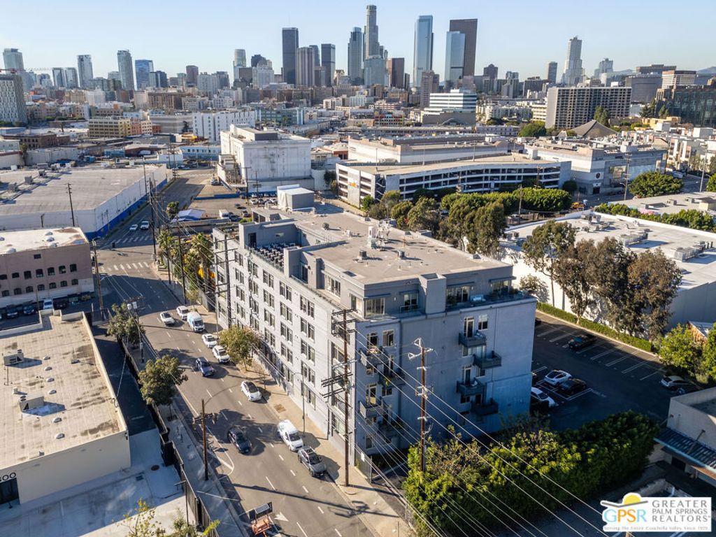 Photo of 825 E 4th Street #508, Los Angeles, CA 90013 (MLS # 26639187PS)