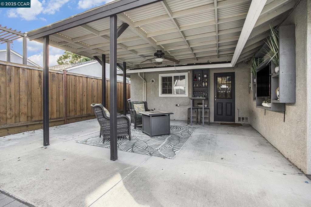 SHERMAN ACRE - Residential