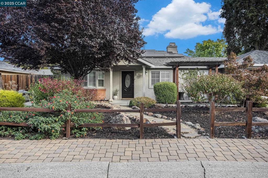 SHERMAN ACRE - Residential