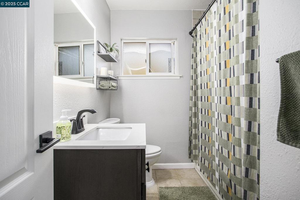 SHERMAN ACRE - Residential