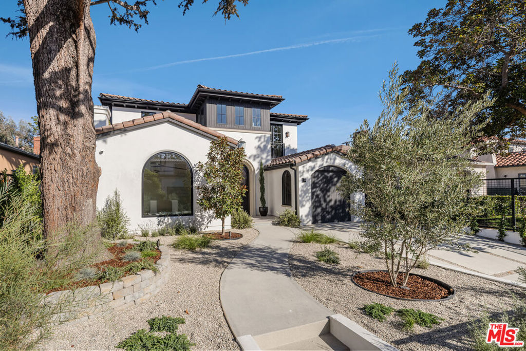 Properties 1 344 N Vista Street