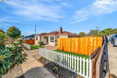 Photo of 7007 Manila Ave Ave, El Cerrito, CA 94530 (MLS # 41117777)