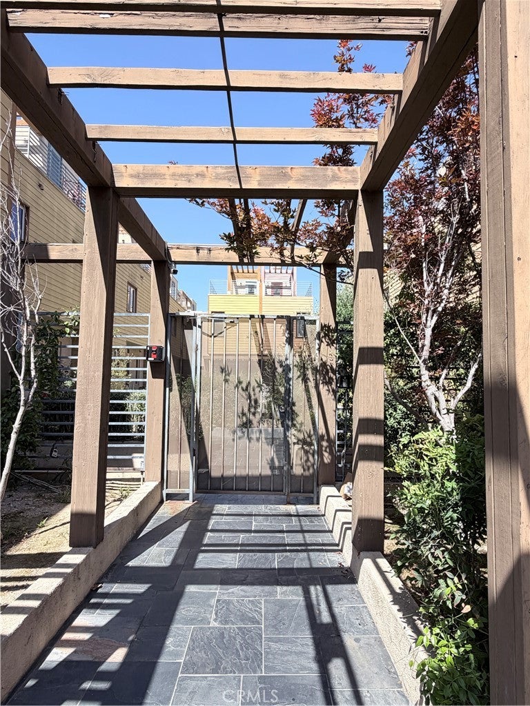 41 N Oak 4