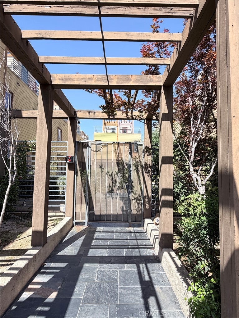 41 N Oak 4