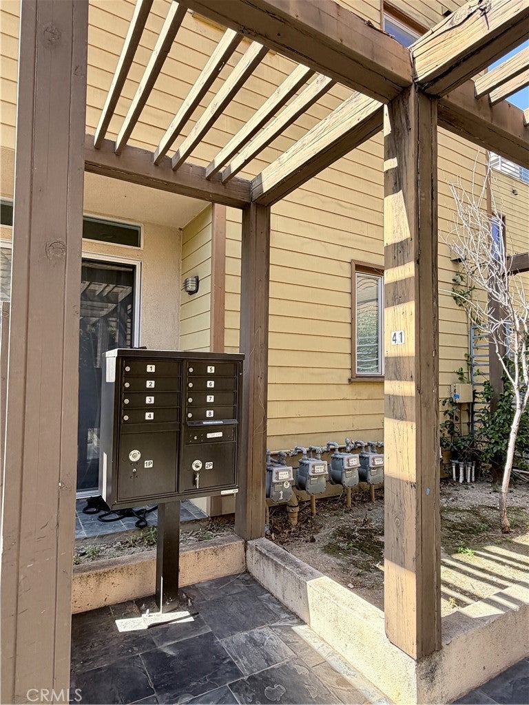 41 N Oak 4