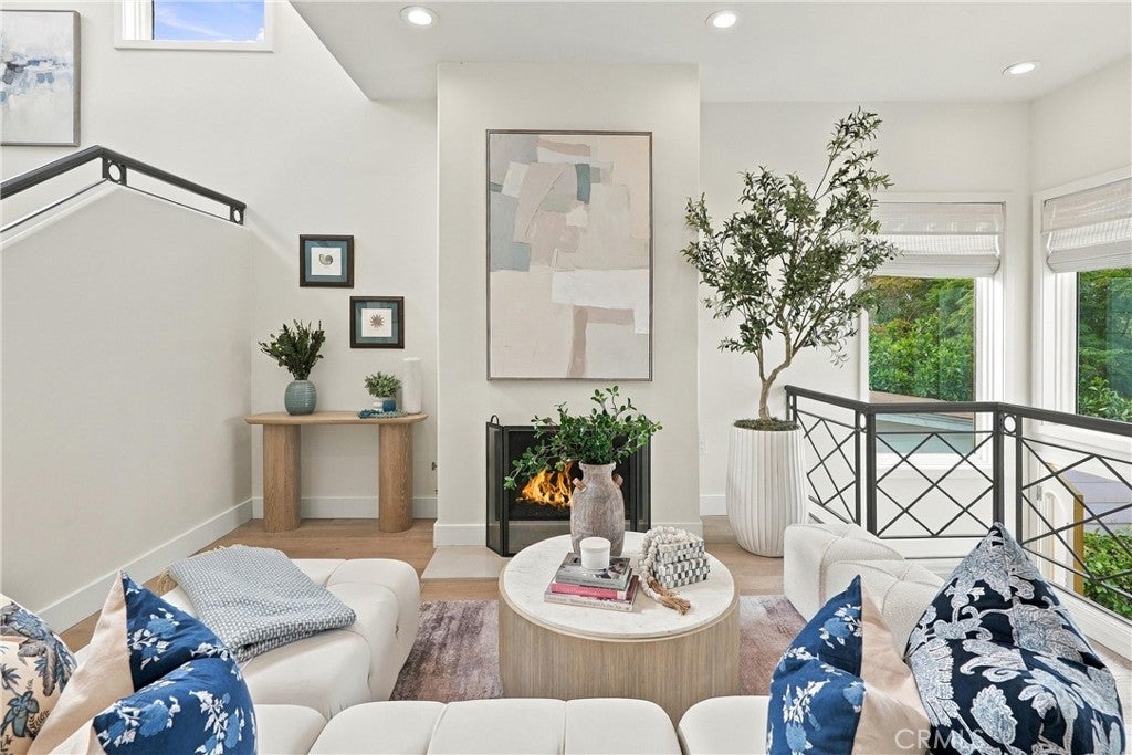 502 Fernleaf Avenue 2