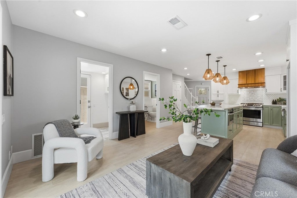 613 9th, Huntington Beach CA 92648 - Photo 12