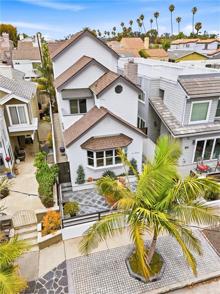 613 9th ST, Huntington Beach CA 92648
