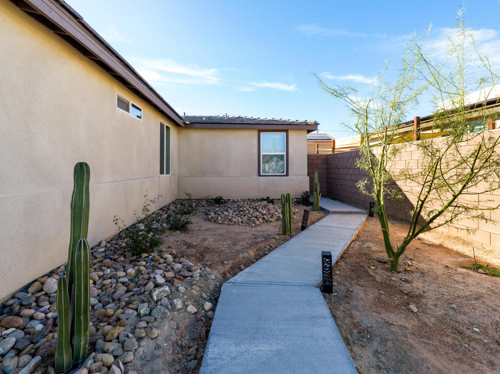 RANCHO BUENA VISTA - Residential