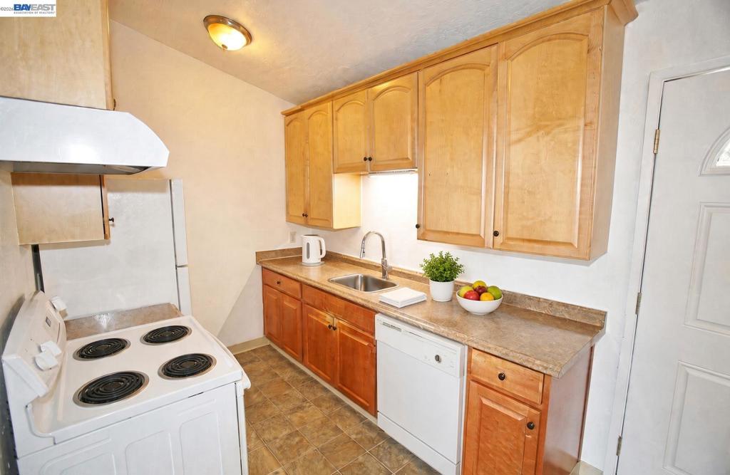21379 Gary Dr 14