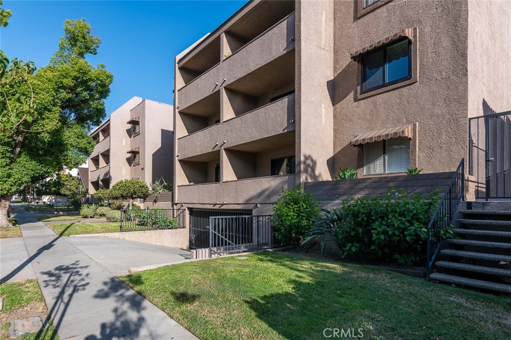 Properties 2 356 W California Avenue 15
