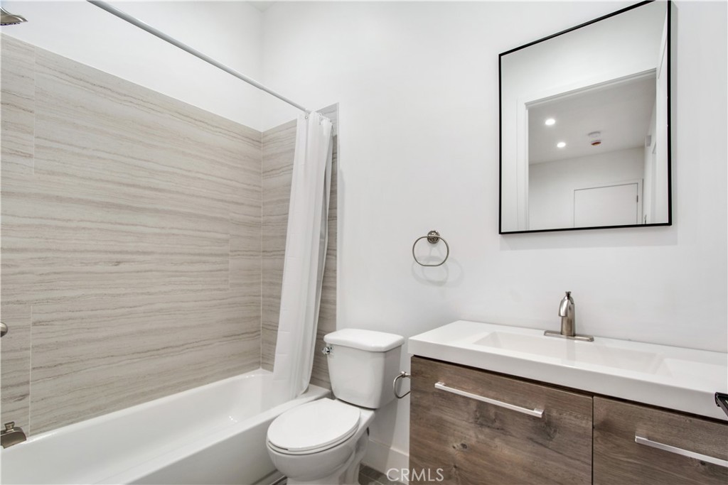 North Long Beach (NLB) - Residential Income