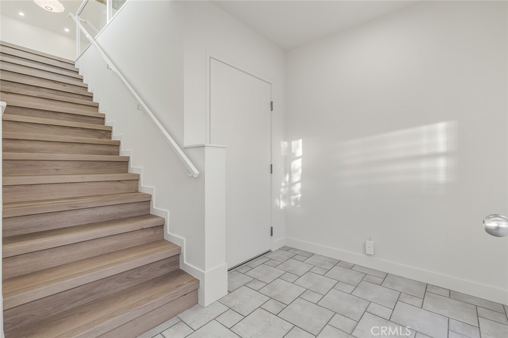 North Laguna (NL) - Residential Lease