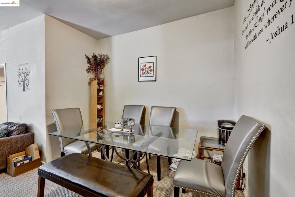 MISSION FOOTHILL - Residential Income