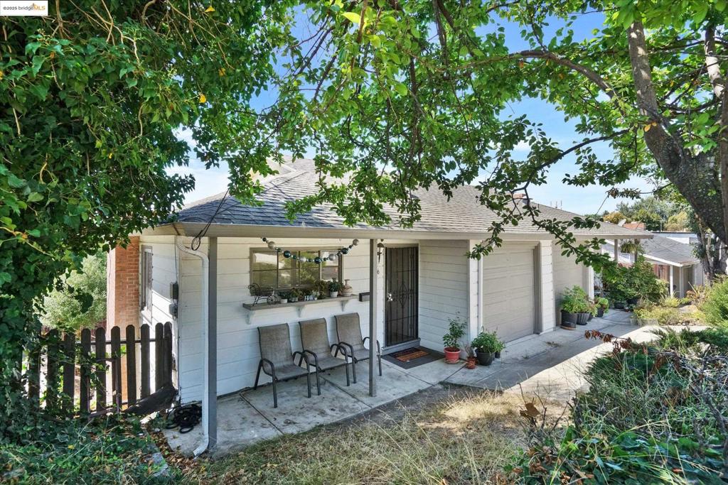 MISSION FOOTHILL - Residential Income