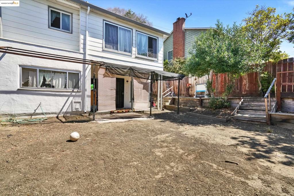 MISSION FOOTHILL - Residential Income