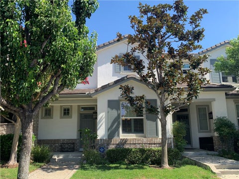 Photo of 11526 Autumn Glen Court, Northridge, CA 91326 (MLS # SR26201365)