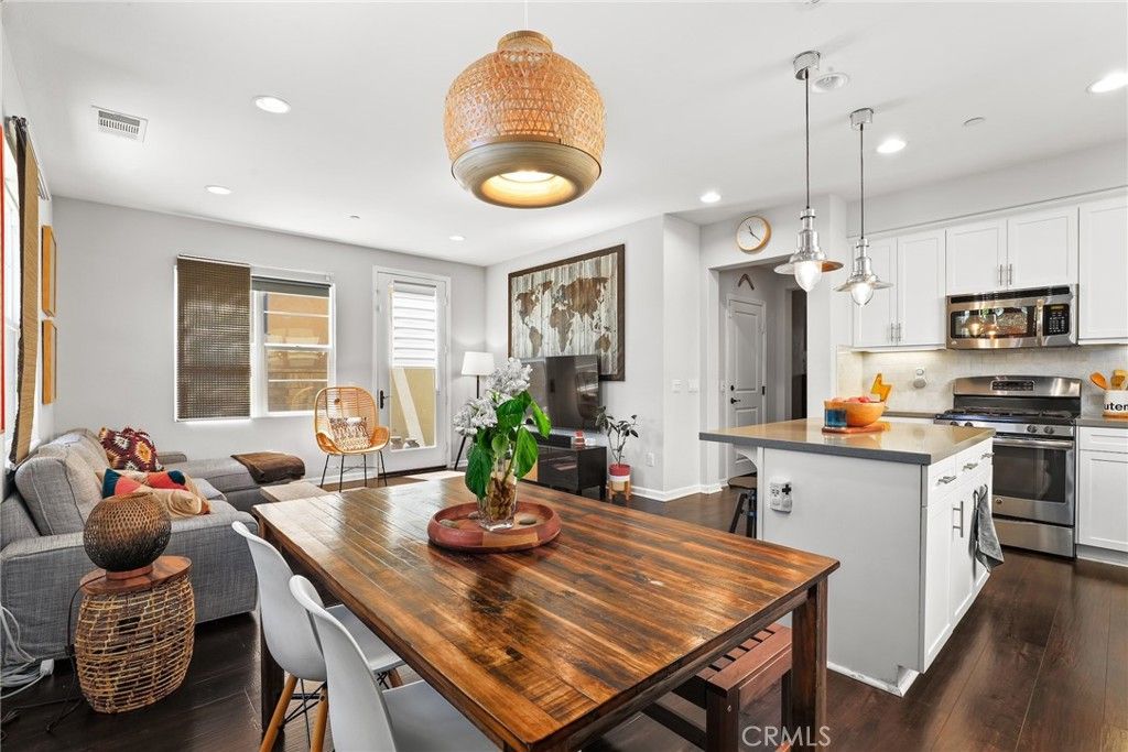 Photo of 21705 Propello Drive, Saugus, CA 91350 (MLS # BB26081120)